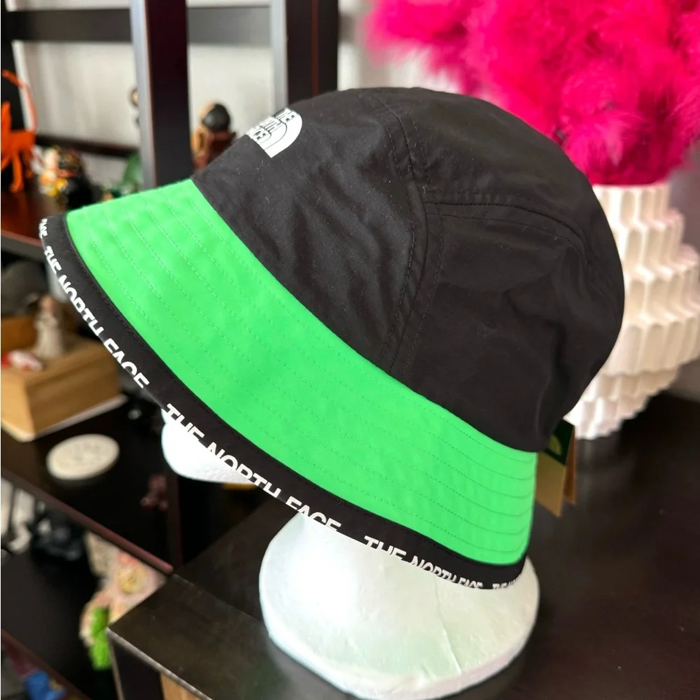 North Face Cypress Nylon Bucket Hat Chlorophyll Green